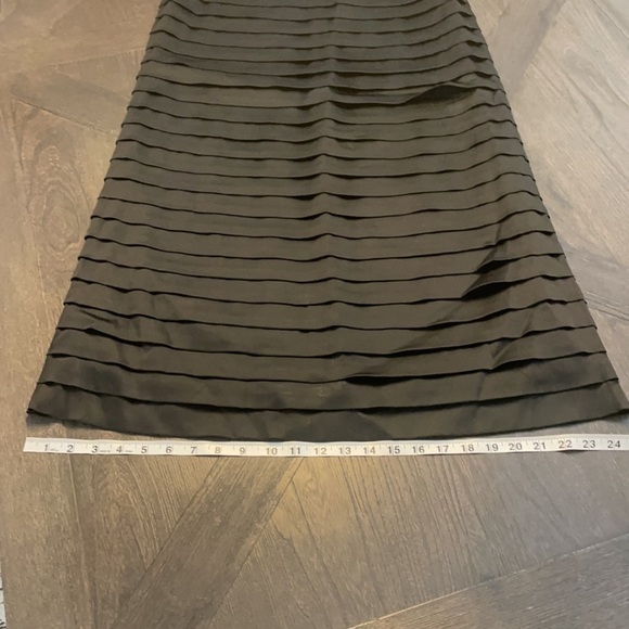 Sutton Studio Strapless black layered full length - Picture 10 of 11